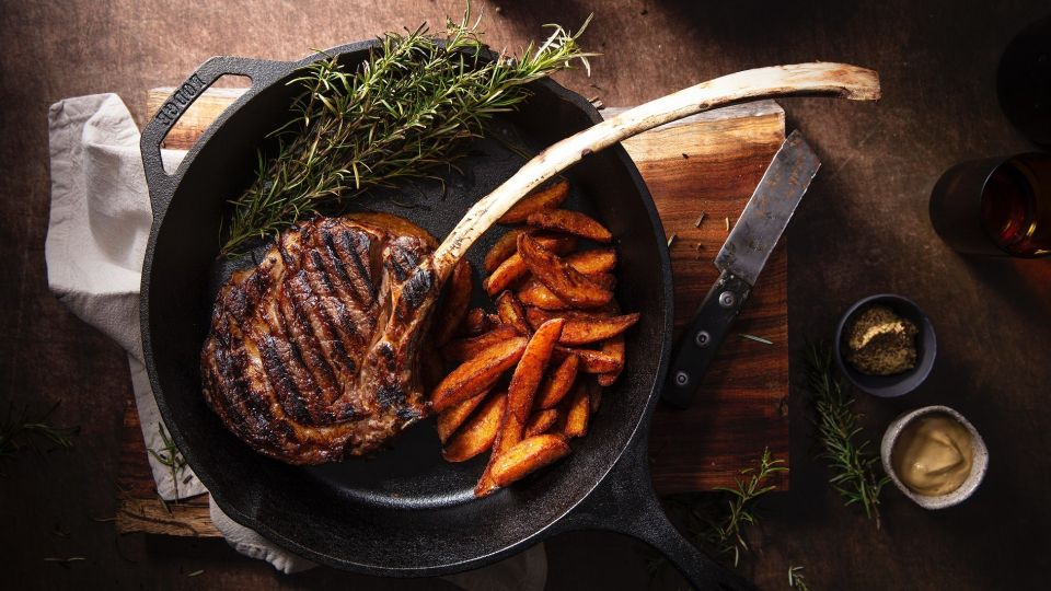 Шеф-повар поделился секретом идеальной отбивной: важны всего три правила