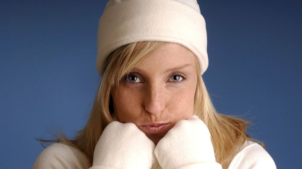 Забудьте о сухости и шелушениях: эти процедуры спасут кожу даже в лютые морозы