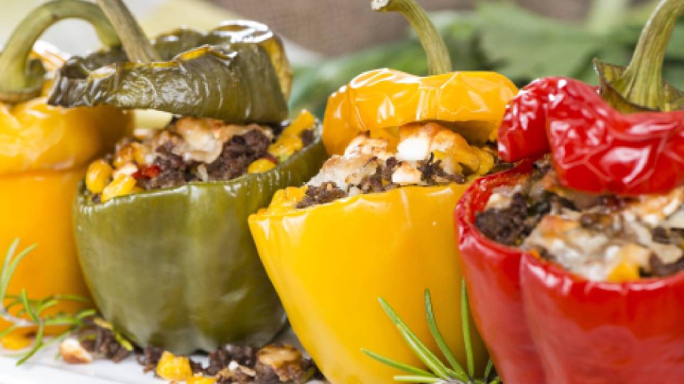 Фаршированный перец станет в разы вкуснее: вот в чем секрет сочной и нежной начинки