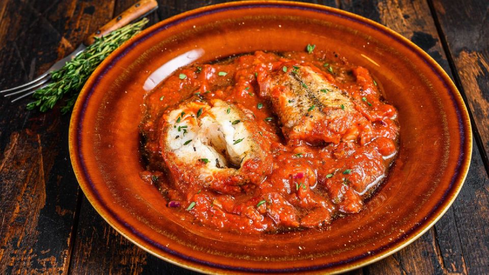 Вкуснее чем у бабушки: любимая рыба из СССР в томатном соусе