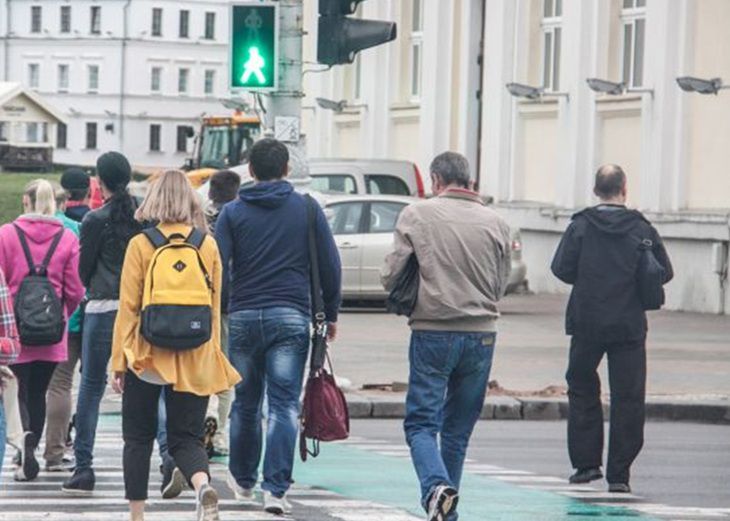 Как по дороге в магазин и на работу сжигать максимум калорий: две простые хитрости