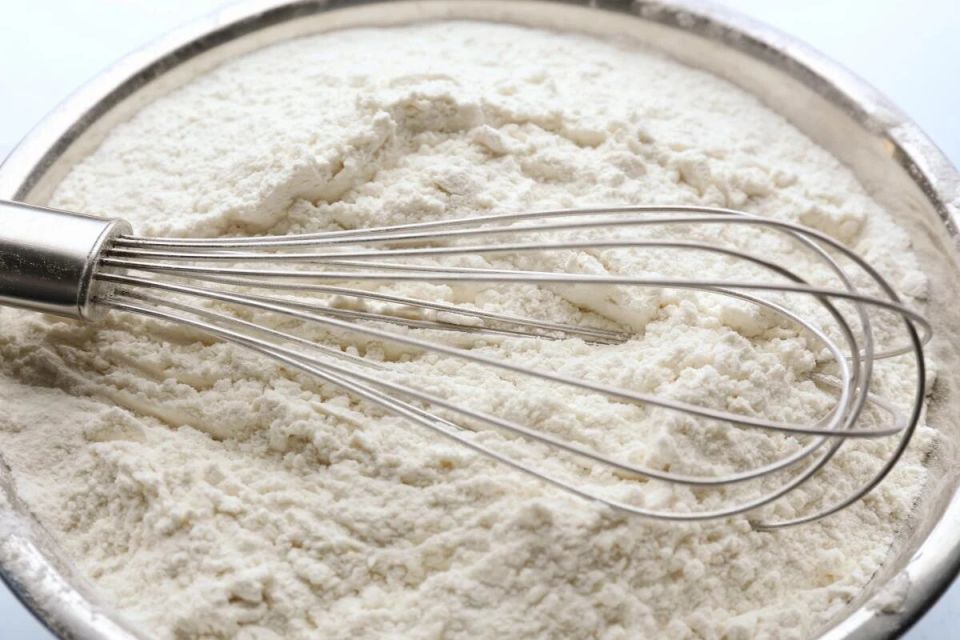 Неожиданный способ использования венчика: как он может упростить вашу выпечку