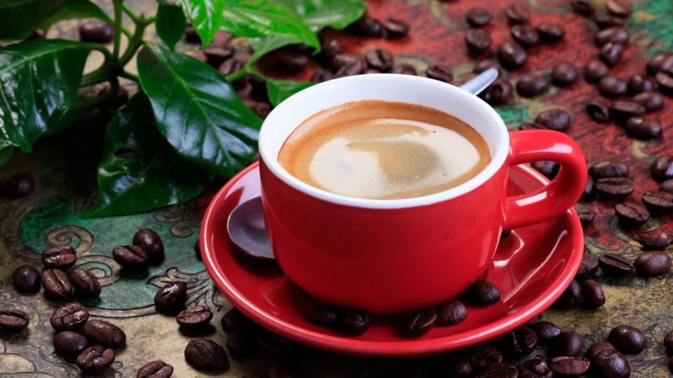 Пенка на кофе будет как у лучших барист: трюк, чтобы не оседала