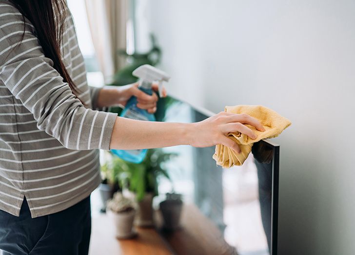 Загадочные предметы, которые нельзя мочить: секреты ухода за домом