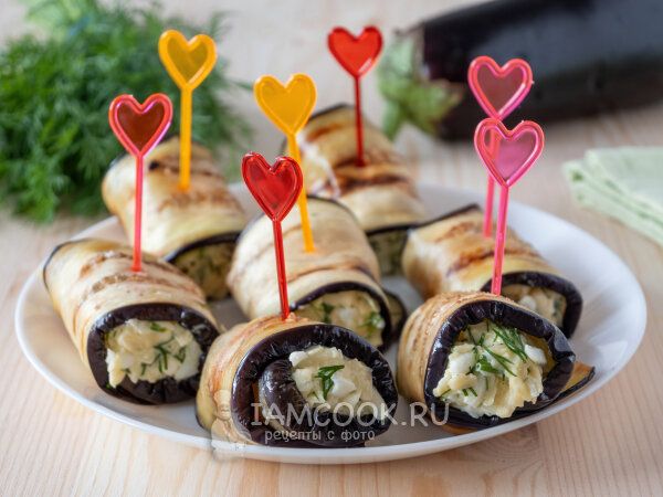 Нежные рулетики из баклажанов: закуска, которая покоряет сердца