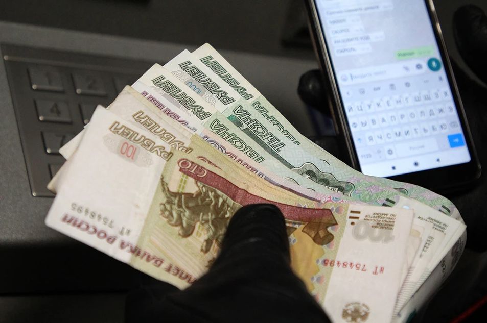 Как распознать и обезопаситься от новой схемы мошенников через поддельные письма и гостевой доступ