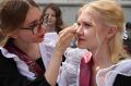 Слёзы грусти и радости. Такие эмоции на Последнем звонке испытывают выпускники, учителя и родители