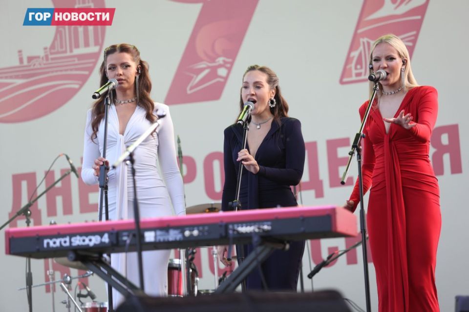 Празднование Дня города сегодня завершается концертом Виталия Гогунского