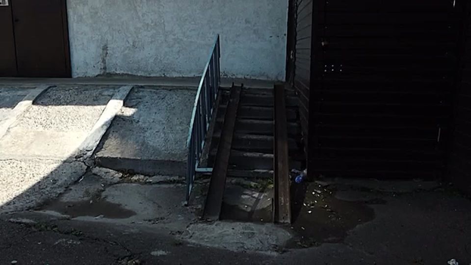   .     ,  ,     ,     , ,       