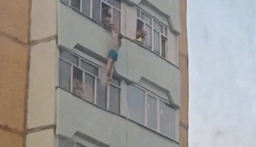    ,        9 