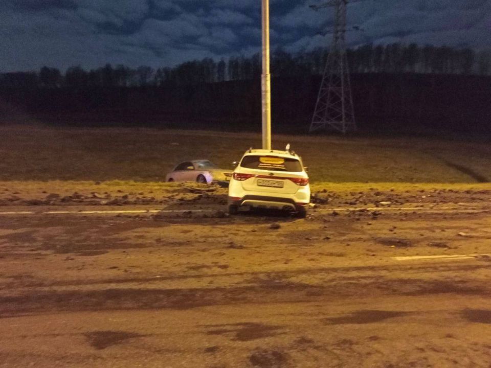 Из-за угля на дороге произошло смертельное ДТП под Красноярском