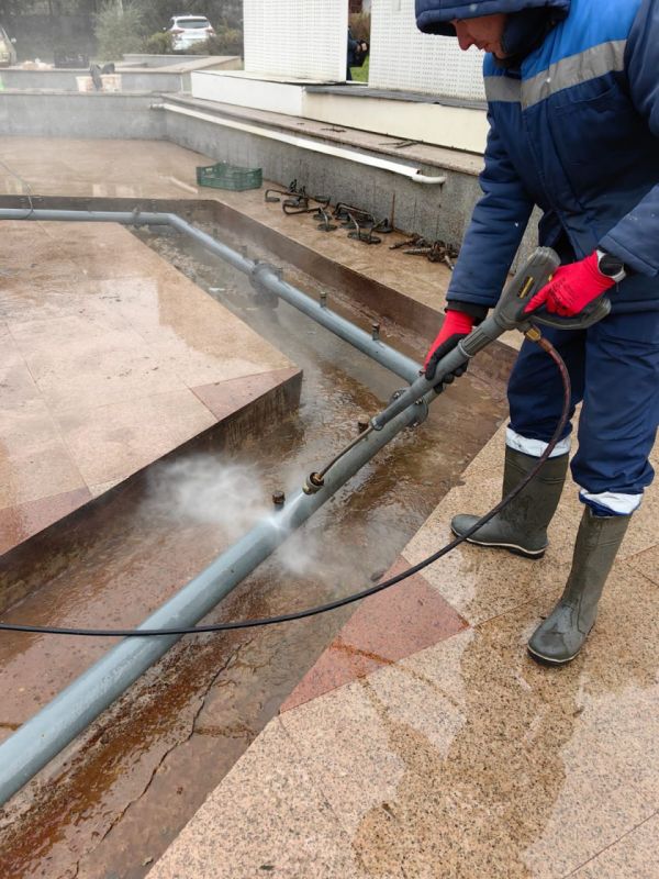 В октябре консервируют не только овощи на зиму, но и