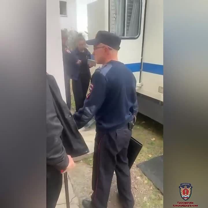  :            