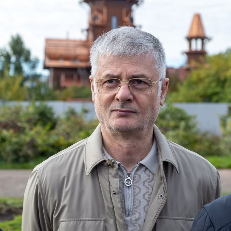 Компания «Монолитхолдинг» прокомментировала информацию о задержании Разима Абасова, заявив об отсутствии у руководства подробностей о происходящем