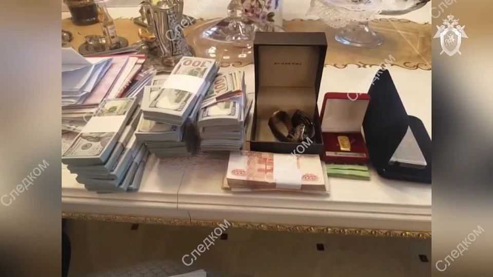 В Красноярске бывший гендиректор строительной компании и его деловой партнер подозреваются в уклонении от уплаты налогов на сумму более 260 млн руб