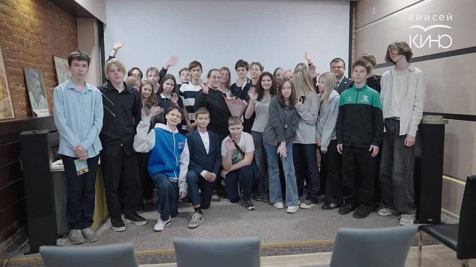 Мотивация на победу. 10 октября в «Енисей кино» для учеников Гимназии №16 прошло мероприятие, посвящённое популяризации здорового образа жизни