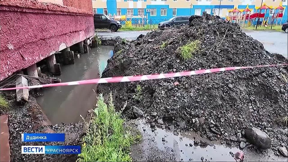 С приходом холодов в Дудинке участились порывы канализационных сетей