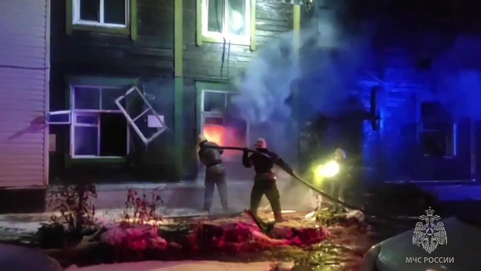 Тела погибших найдены во время тушения пожара в Новосибирске