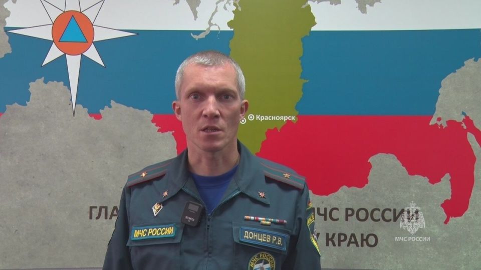 О рисках, связанных с осенней рыбалкой, а также о том, какие правила необходимо соблюдать рыболовам-любителям, рассказывает специалист пресс-службы ГУ МЧС России по Красноярскому краю Роман Донцев