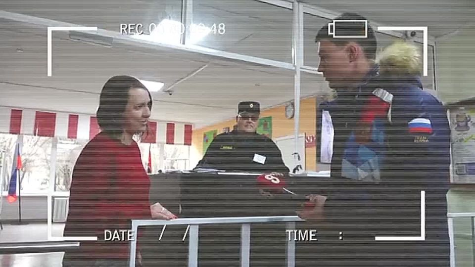 «ШЛЕПНУЛА ПО ЗАТЫЛКУ». Учительница в красноярской школе №55 дала подзатыльник ученику