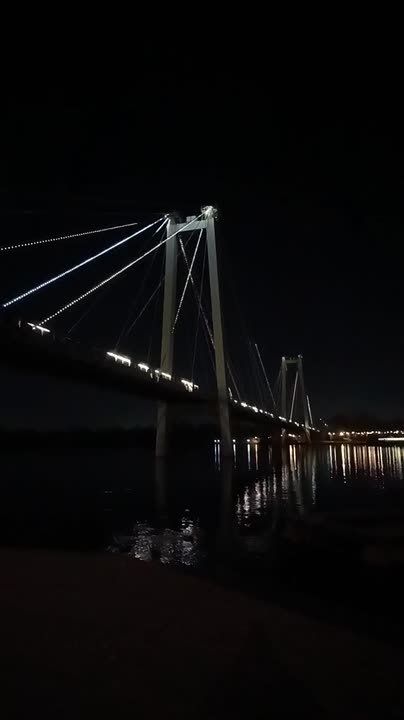 С Центральной набережной открывается потрясающий вид на Виноградовский мост
