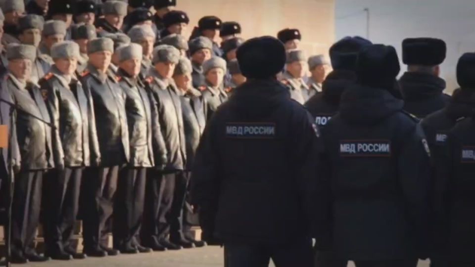 В Красноярске состоялся торжественный гарнизонный развод полиции