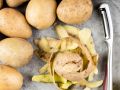 Как картофельные очистки могут стать вашим секретом урожая