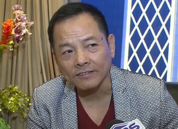 &quot;  &quot;:  &quot;&quot;       ,     