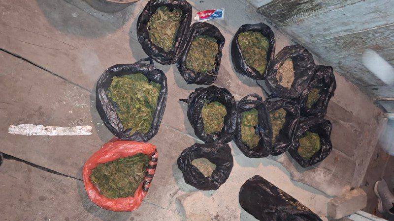 Полицейские нашли в бане у сельчанина 12 пакетов марихуаны