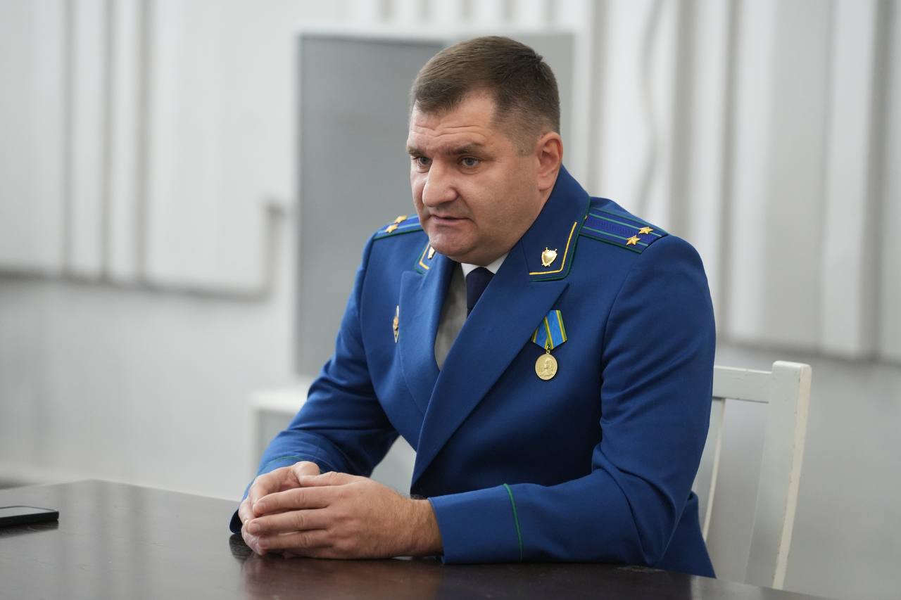 Будни будущих защитников закона: как проходят каникулы у ребят из прокурорских классов Будни будущих защитников закона: как проходят каникулы у ребят из прокурорских классов