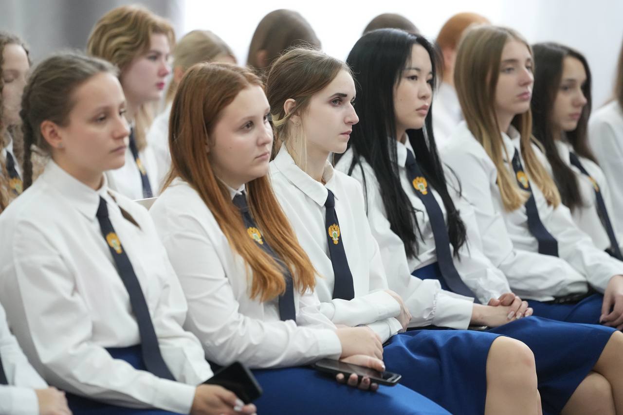 Будни будущих защитников закона: как проходят каникулы у ребят из прокурорских классов Будни будущих защитников закона: как проходят каникулы у ребят из прокурорских классов