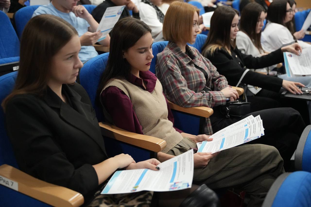 00000 День открытых дверей в прокуратуре края: встреча с будущими юристами 00000 День открытых дверей в прокуратуре края: встреча с будущими юристами