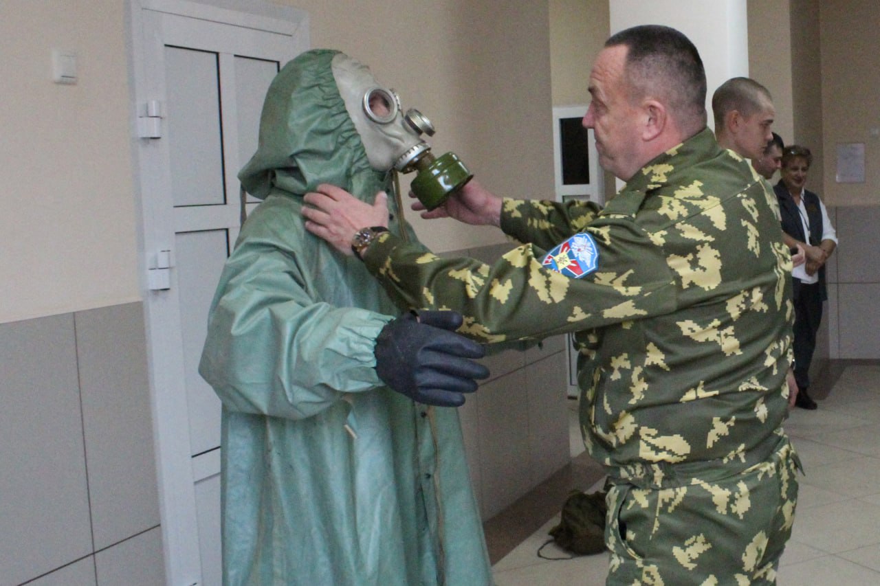 В Канской воспитательной колонии прошел ежегодный фестиваль «Своими делами славь Отечество» В Канской воспитательной колонии прошел ежегодный фестиваль «Своими делами славь Отечество»