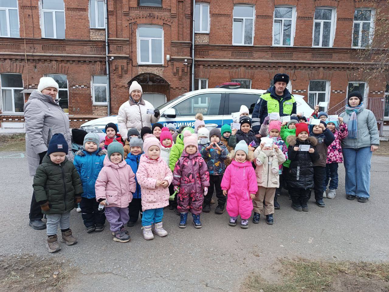 Новости из жизни красноярской полиции: от уроков мужества до уроков безопасности Новости из жизни красноярской полиции: от уроков мужества до уроков безопасности