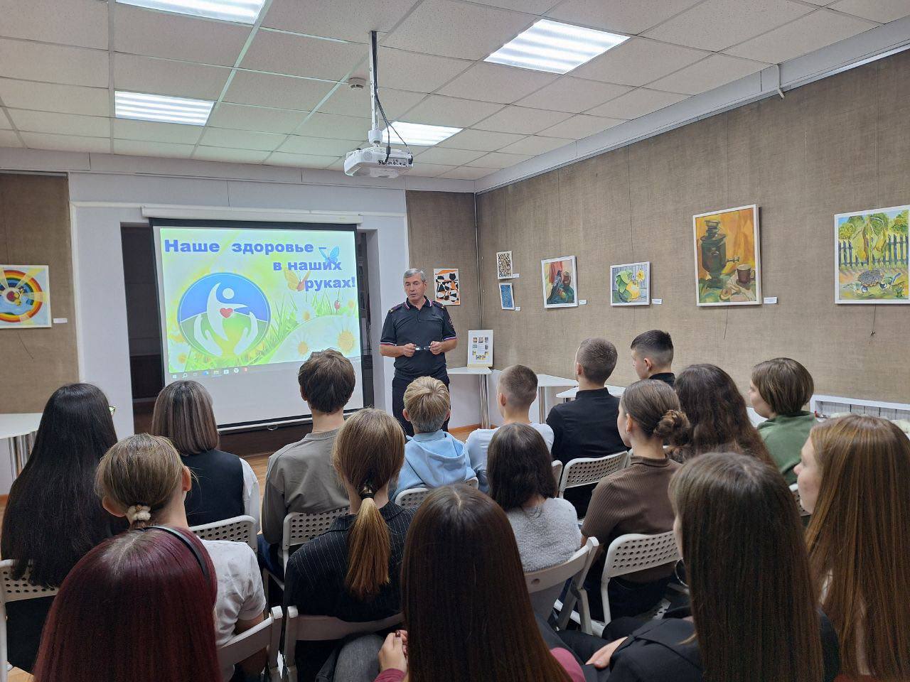 Новости из жизни красноярской полиции: от уроков мужества до уроков безопасности Новости из жизни красноярской полиции: от уроков мужества до уроков безопасности