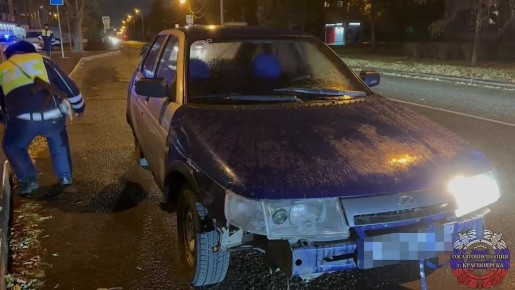 На правобережье Красноярска подросток на «Ладе», которую только что купил, сбил свою сверстницу