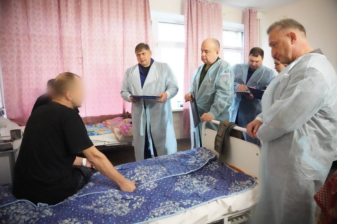 Прокурор края Роман Тютюник принял обращения от участников специальной военной операции Прокурор края Роман Тютюник принял обращения от участников специальной военной операции