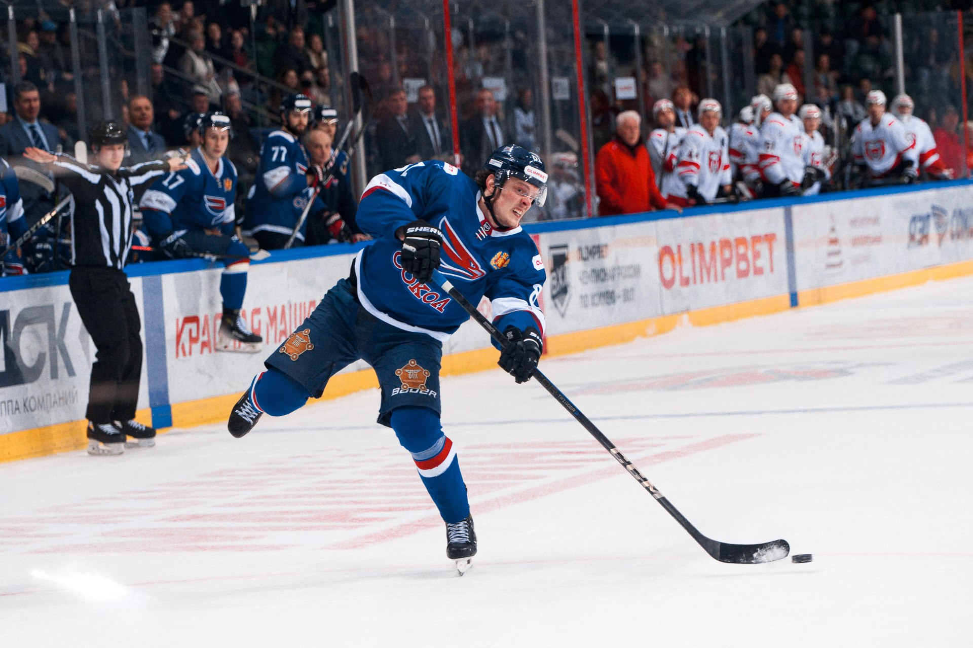 ХК «Сокол» одолел «Молот» в серии буллитов