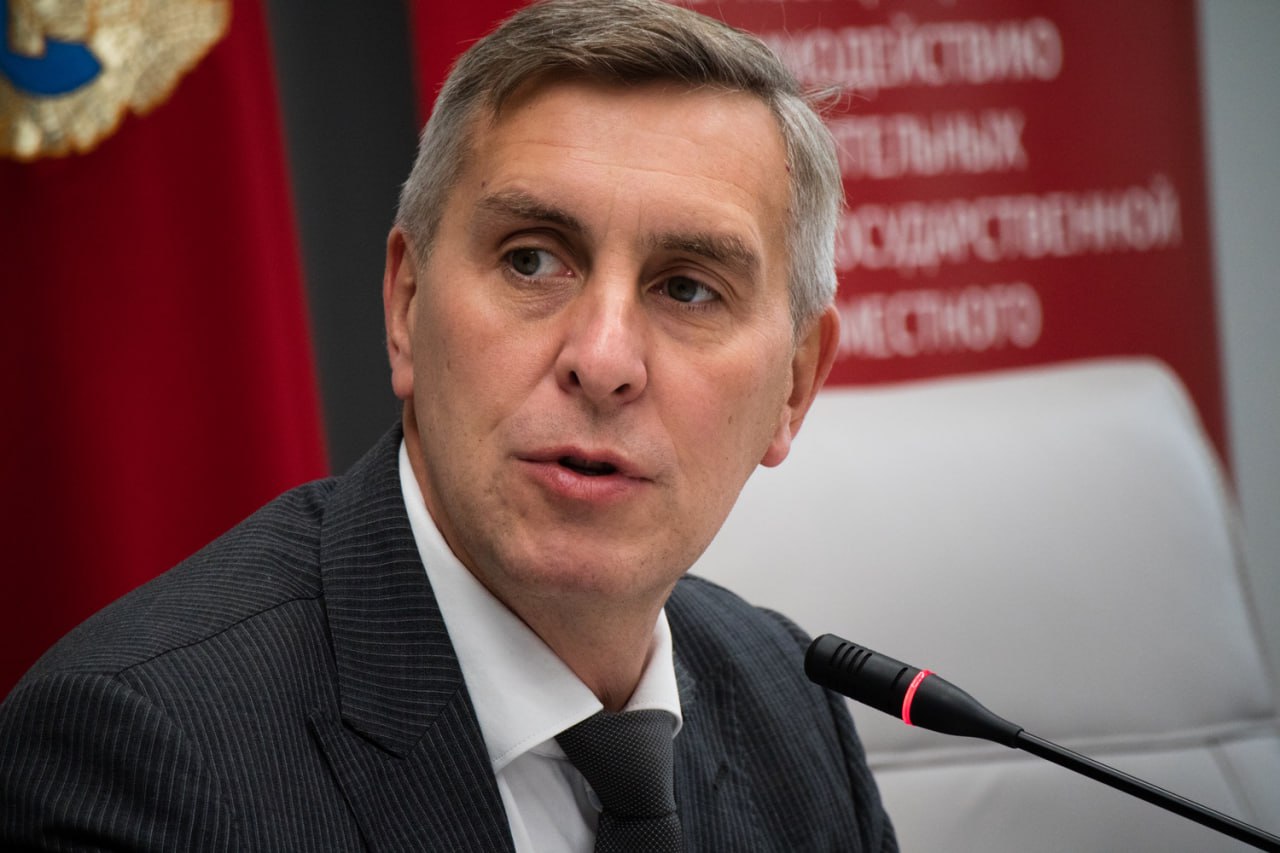 Алексей Додатко призвал коллег усилить депутатский контроль