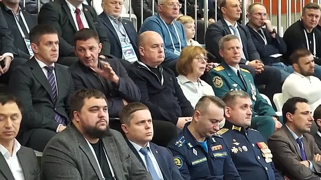 В КРАСНОЯРСКЕ ПРОШЛИ СОРЕВНОВАНИЯ ПО БОРЬБЕ «ТУРНИР РОССИЯ – РОДИНА ГЕРОЕВ»