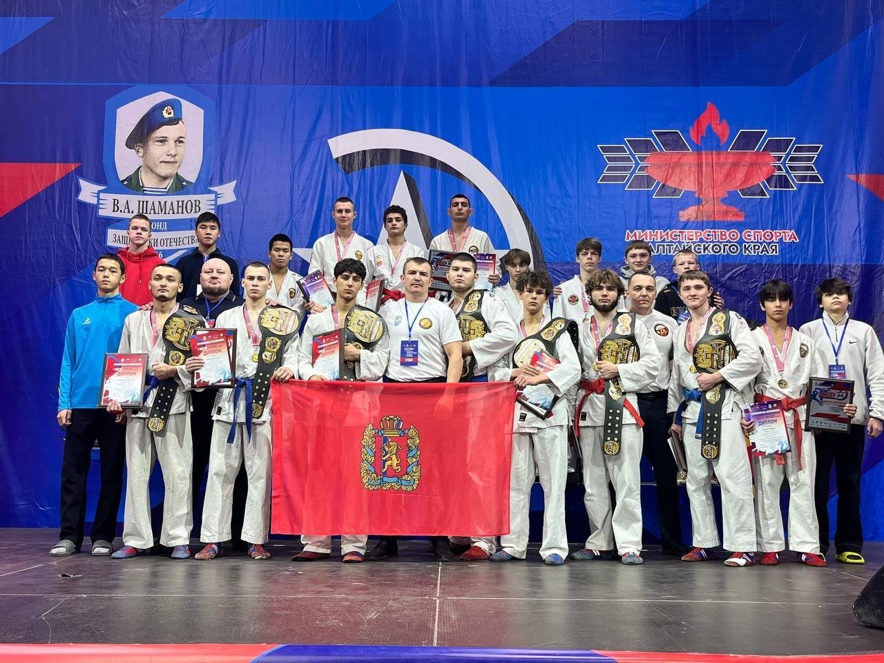 Сборная Красноярского края заняла второе место на всероссийском турнире по армейскому рукопашному бою