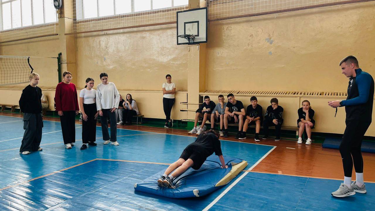 Служба по призванию: как полицейские работают с будущим России Служба по призванию: как полицейские работают с будущим России