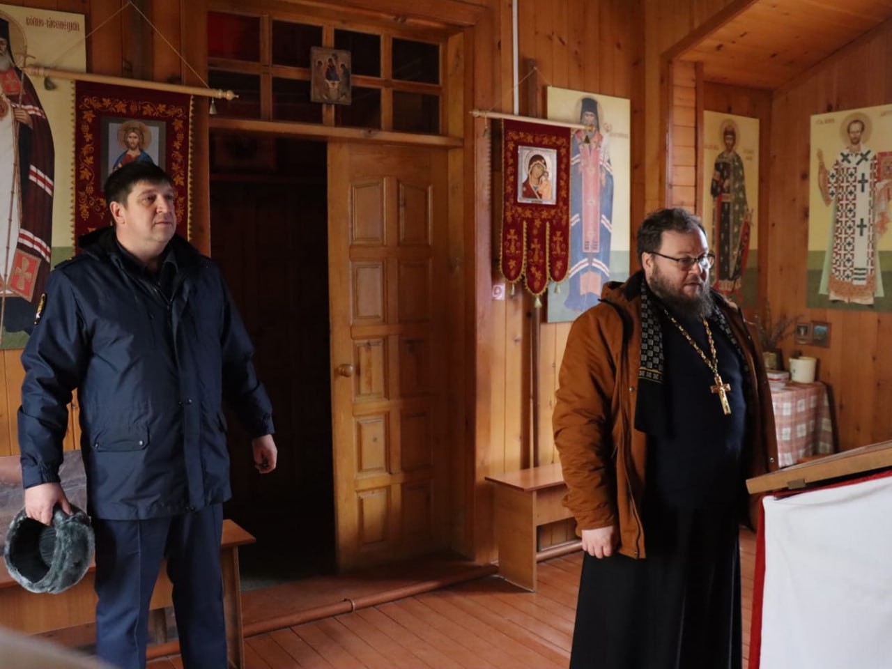Колонию-поселение № 19 посетил председатель отдела по тюремному служению Енисейской епархии, помощник начальника Тюрьмы-2 по работе с верующими иеромонах Иннокентий (Шведов)