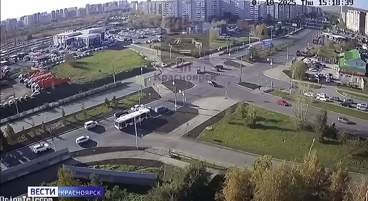 Вчера сотрудники Госавтоинспекции и скорой медицинской помощи организовали совместный рейд, для выявления водителей, которые пренебрегают правилами дорожного движения и не уступают дорогу спецтранспорту