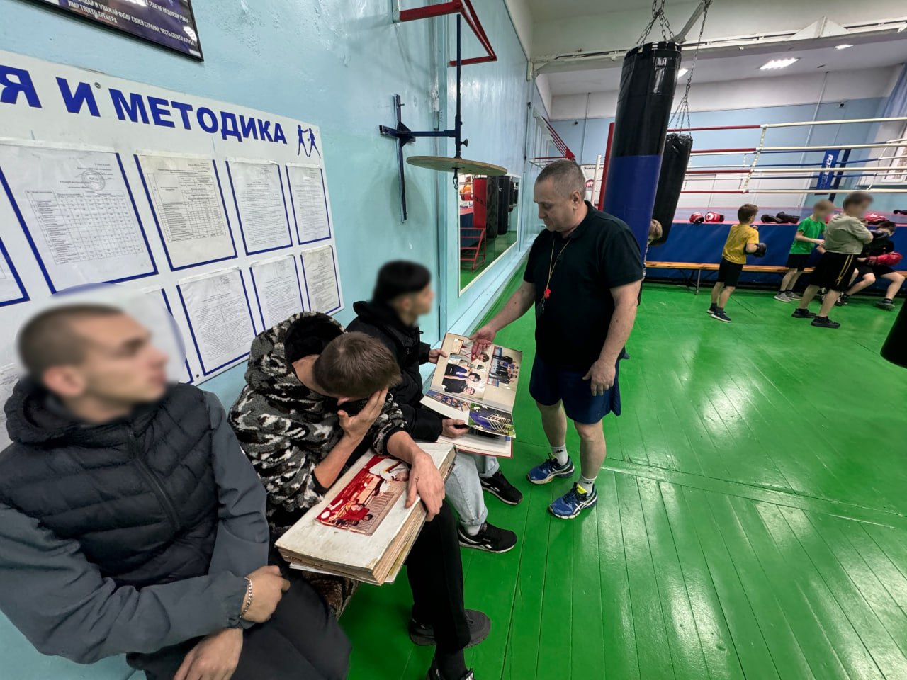 Несовершеннолетние осужденные, состоящие на учете в Канском МФ УИИ ГУФСИН, посетили спортивную школу олимпийского резерва «Олимпиец» Несовершеннолетние осужденные, состоящие на учете в Канском МФ УИИ ГУФСИН, посетили спортивную школу олимпийского резерва «Олимпиец»