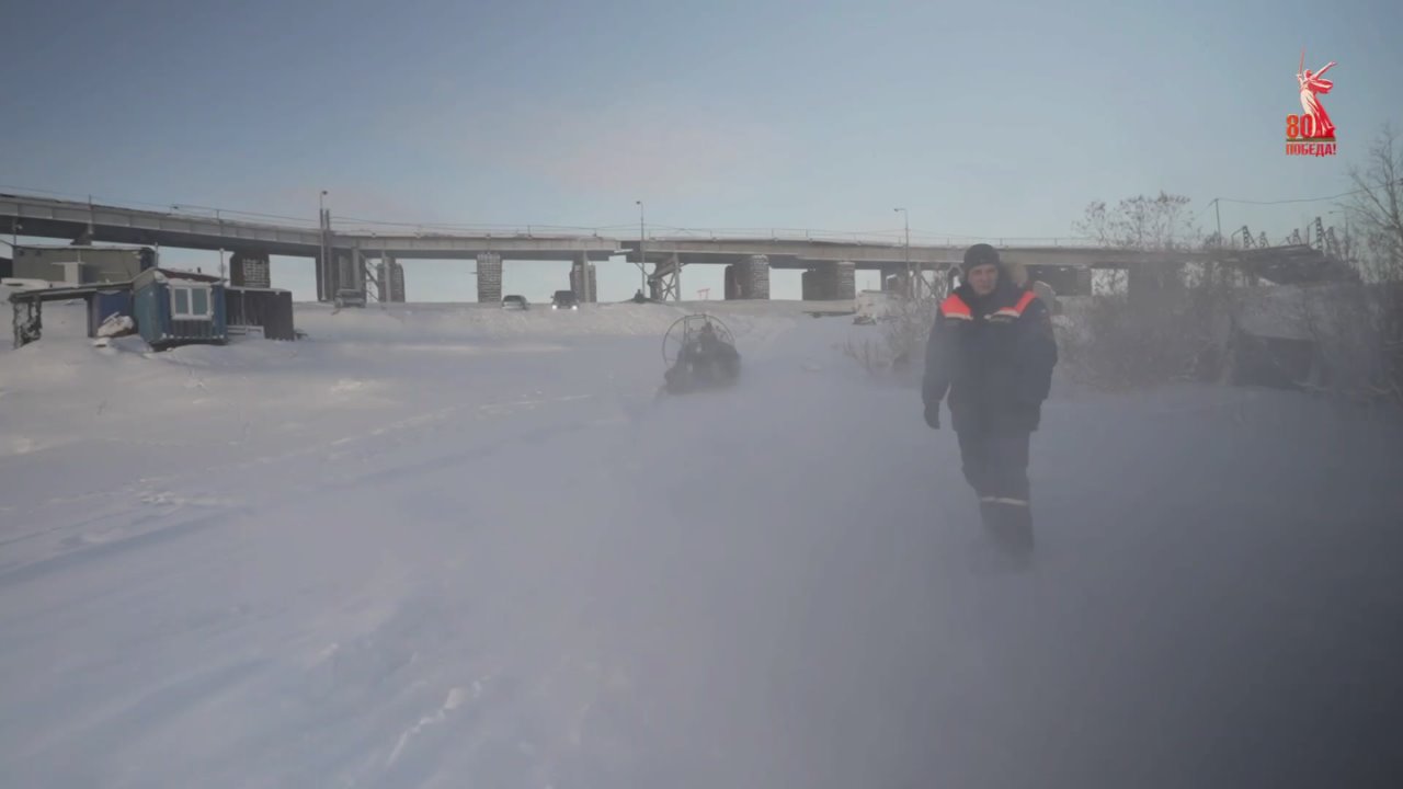 В Норильске на акватории реки Норильской прошел совместный рейд 42-й пожарно-спасательной части МЧС России и МКУ «Служба спасения» в рамках профилактической акции «Безопасный лёд»