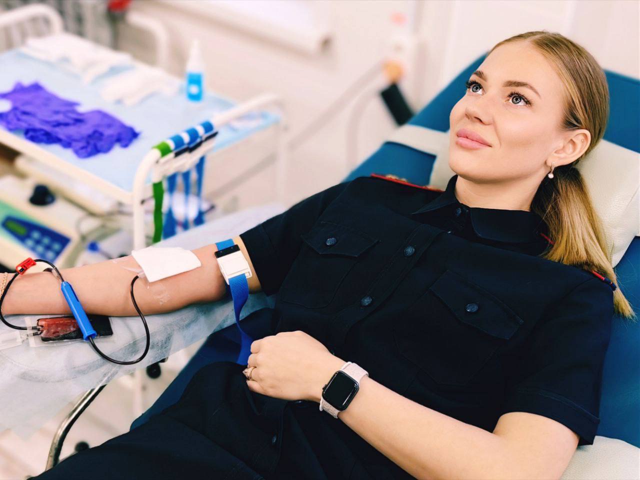 Не на словах, а на деле: ачинские полицейские — доноры крови Не на словах, а на деле: ачинские полицейские — доноры крови