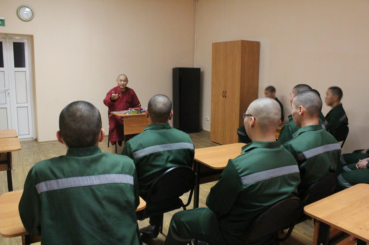 С несовершеннолетними осужденными, отбывающими наказание в Канской воспитательной колонии, встретились представители духовенства С несовершеннолетними осужденными, отбывающими наказание в Канской воспитательной колонии, встретились представители духовенства