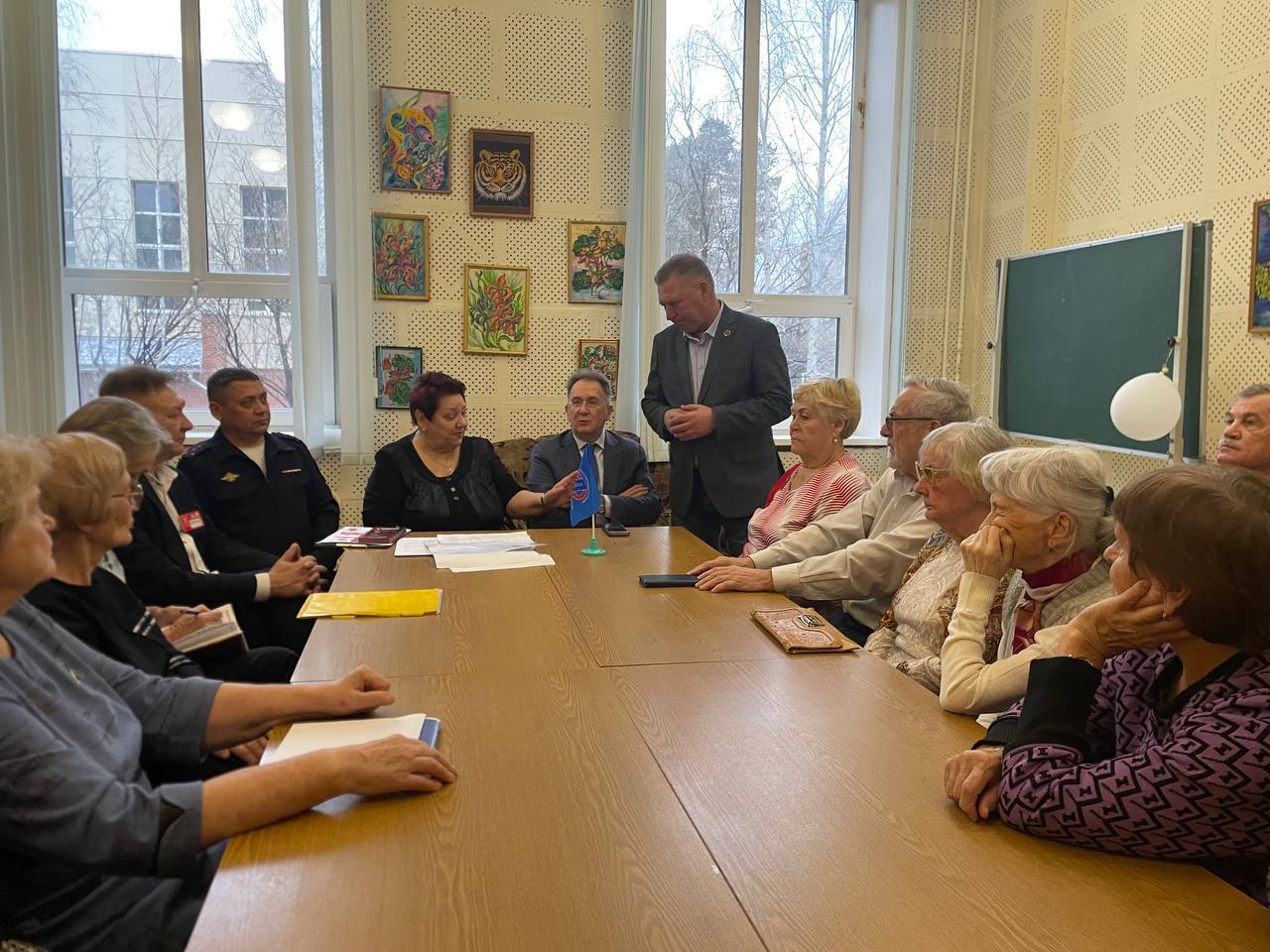 Защитим старшее поколение от мошенников вместе