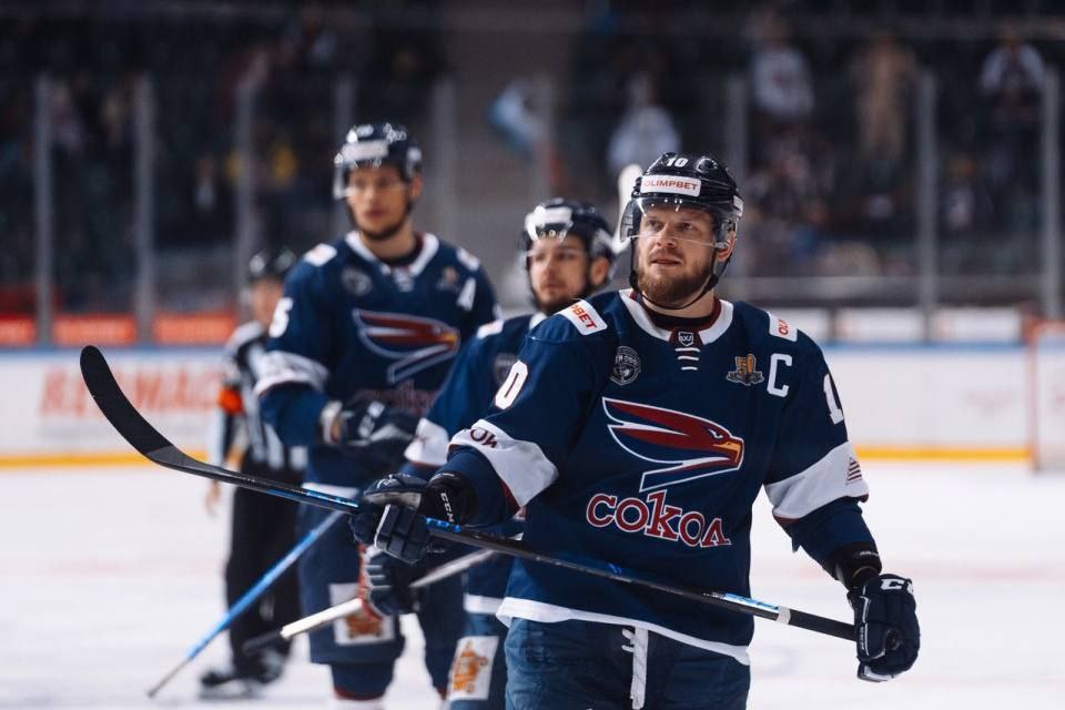 Внимание, хоккейные болельщики!